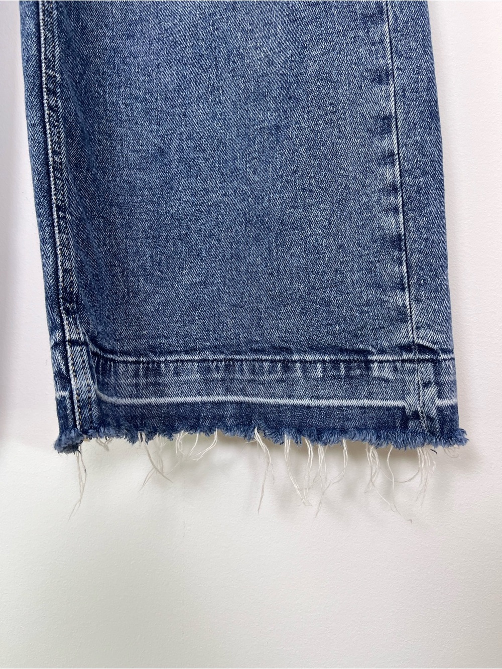 GAP Women’s High-Rise Stride Ankle Jeans Medium Indigo Size 26‎ Frayed Hem - Picture 6 of 11